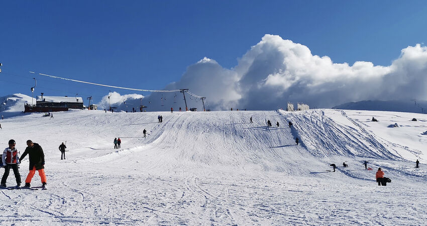 GÜNÜBİRLİK NİKFER KAYAK MERKEZİ 