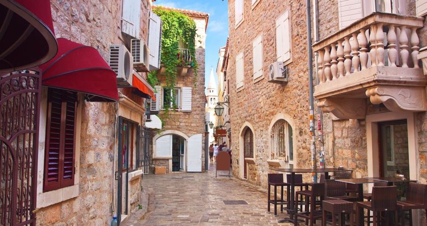 İzmir Çıkışlı Vizesiz Budva Turu V.İ.P